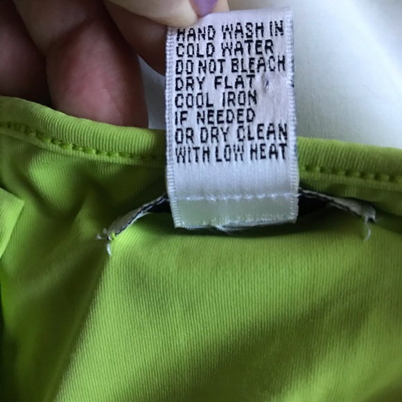 CACH’E, size S, sleeveless women top pistachio ,closing on the back with zipper - Picture 13 of 13